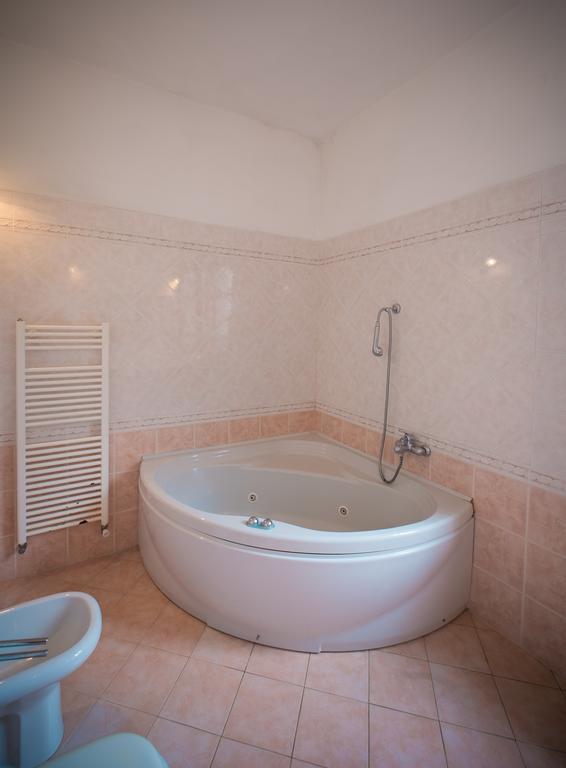 Bed And Breakfast Welcome Sarzana Exterior foto